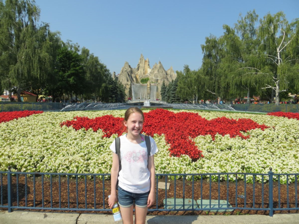 Canada's Wonderland-arriving at park