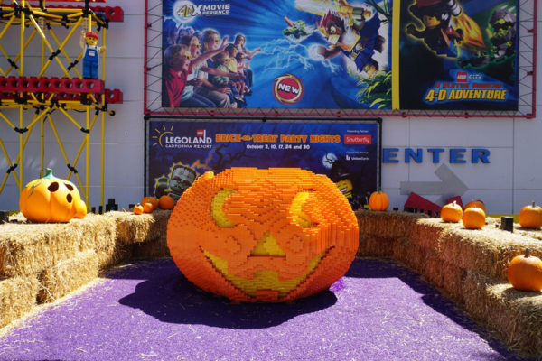 Legoland california-brick or treat-lego pumpkin