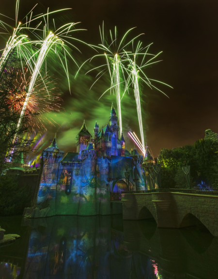 Disneyland-diamond celebration-disneyland forever fireworks