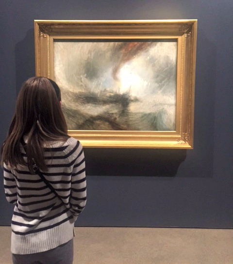 Ago-toronto-turner exhibit-girl looking at painting