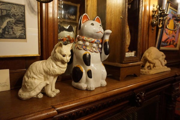 Netherlands-amsterdam-art on display at katten kabinet