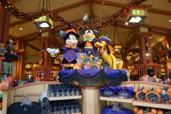 Disneyland-halloween-merchandise display
