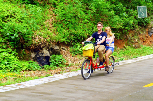 China-Guilin-tandem bike ride