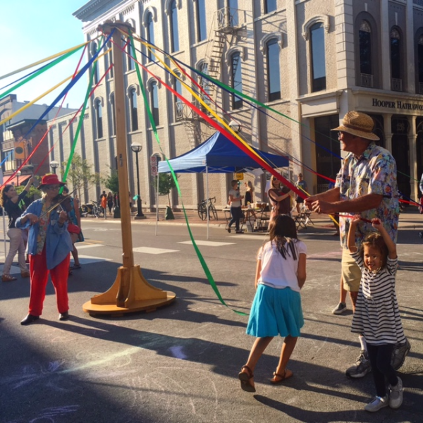 michigan-ann arbor-maypole dancing