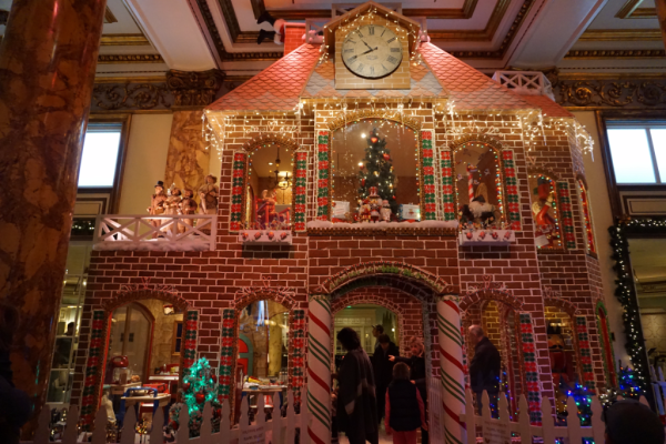 California-san francisco-fairmont-gingerbread house