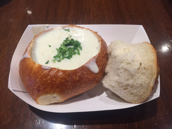 California-san francisco-boudin bakery-clam chowder bread bowl