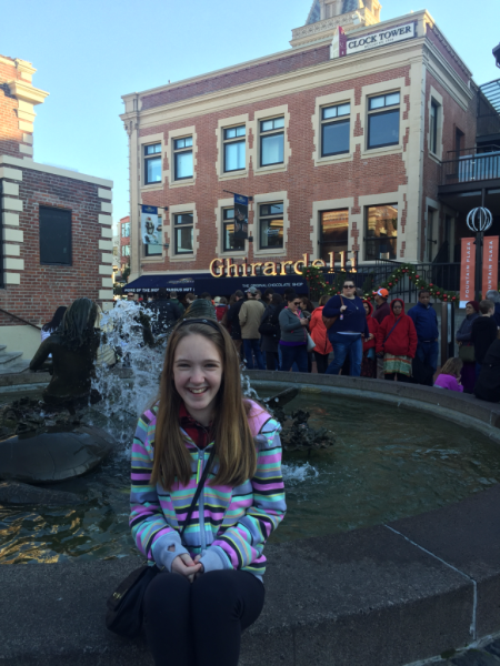 California-san francisco-girl at ghirardelli square