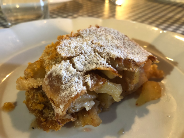 Austria-salzburg-edelweiss cooking school-apple strudel