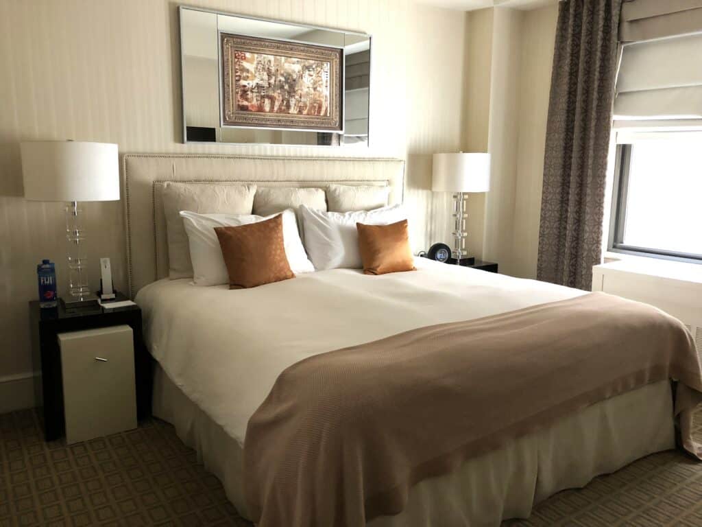 bedroom of 1 bedroom suite at The Benjamin New York City