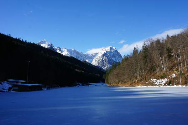 Germany-bavaria-garmisch partenkirchen-mountains in morning