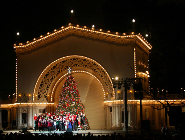 Balboa_Park_Dec_Nights_Organ_Pavilion_Concert_Christmas_Tree_Choir_-Courtesy_Balboa_Park Balboa_Park_Dec_Nights_Organ_Pavilion_Concert_Christmas_Tree_Choir_-Courtesy_Balboa_Park