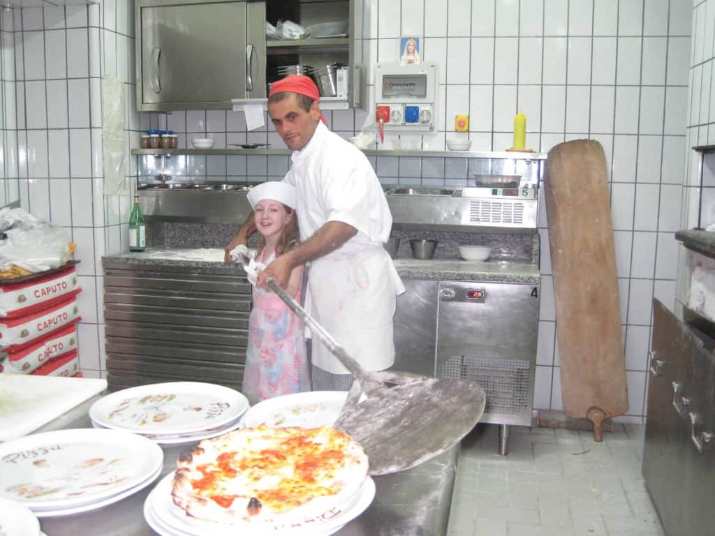 pizza making class in italy