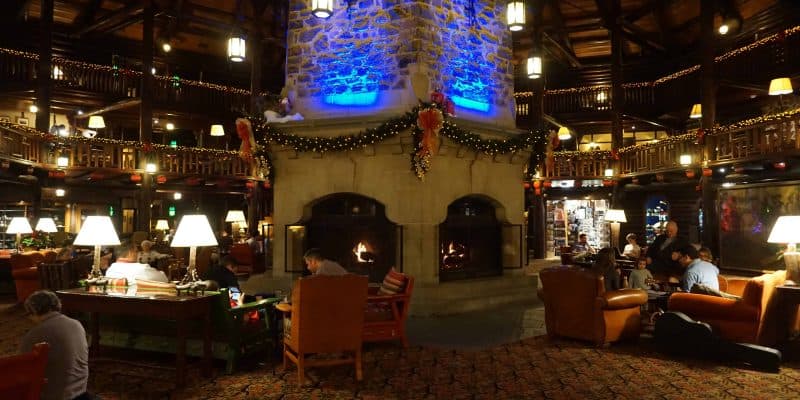 chateau montebello lobby fireplace