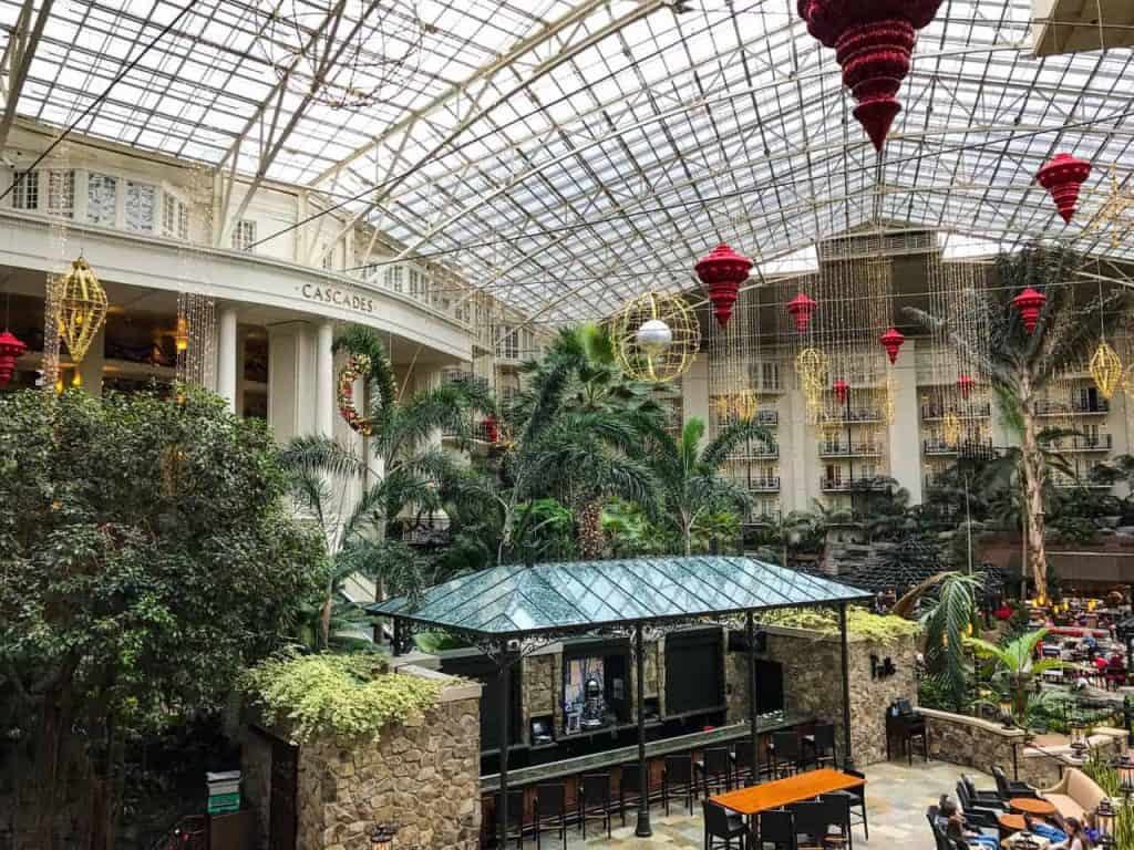 tennesse gaylord opryland resort lobby christmas