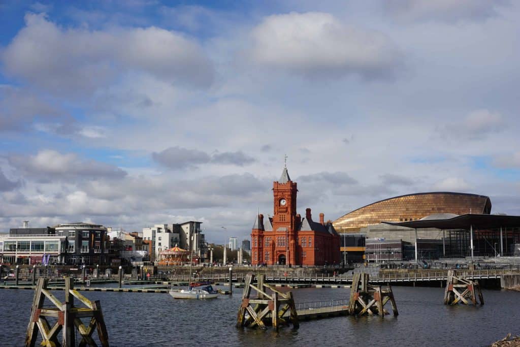 cardiff bay waterfront-pierhead building