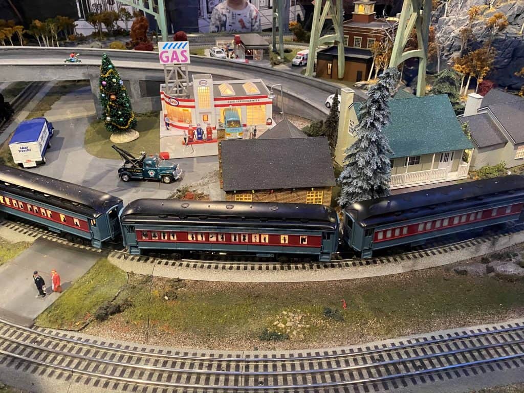 model train display-transit museum-new york