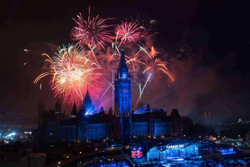 ottawa-parliament hill fireworks