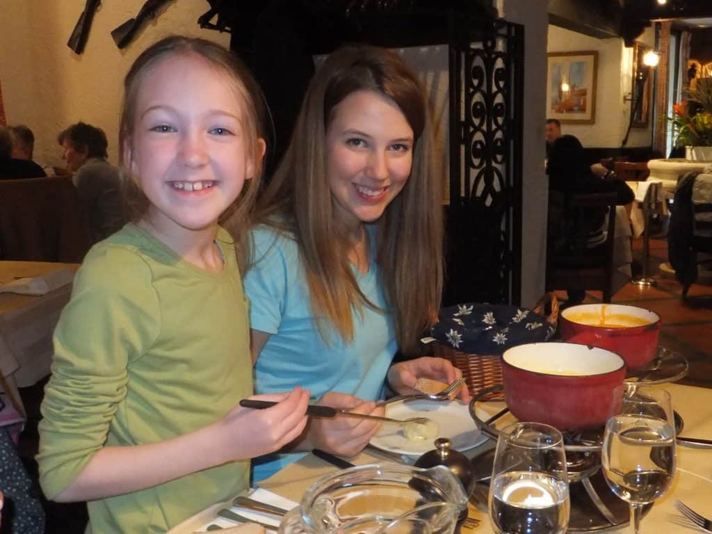 girls eating fondue-geneva restaurant