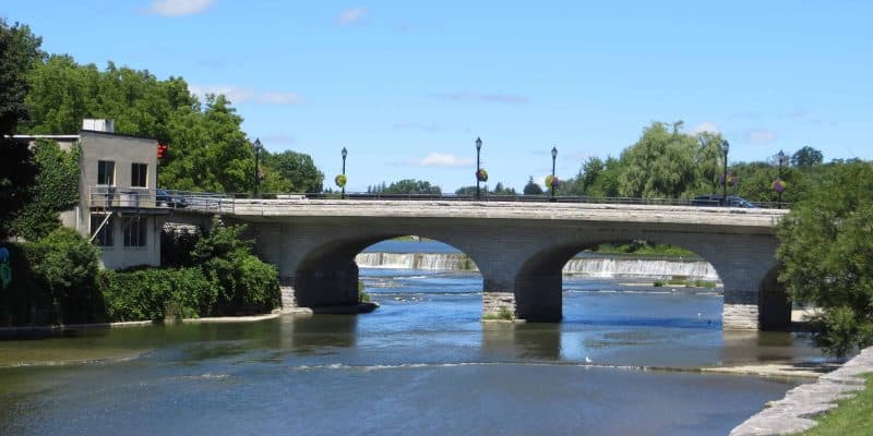 st marys-ontario-stone bridge and falls behind