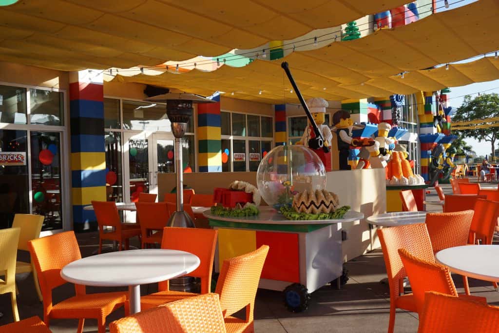 california legoland hotel-bricks restaurant outdoor seating