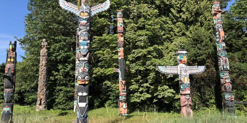 vancouver-standly park totem poles