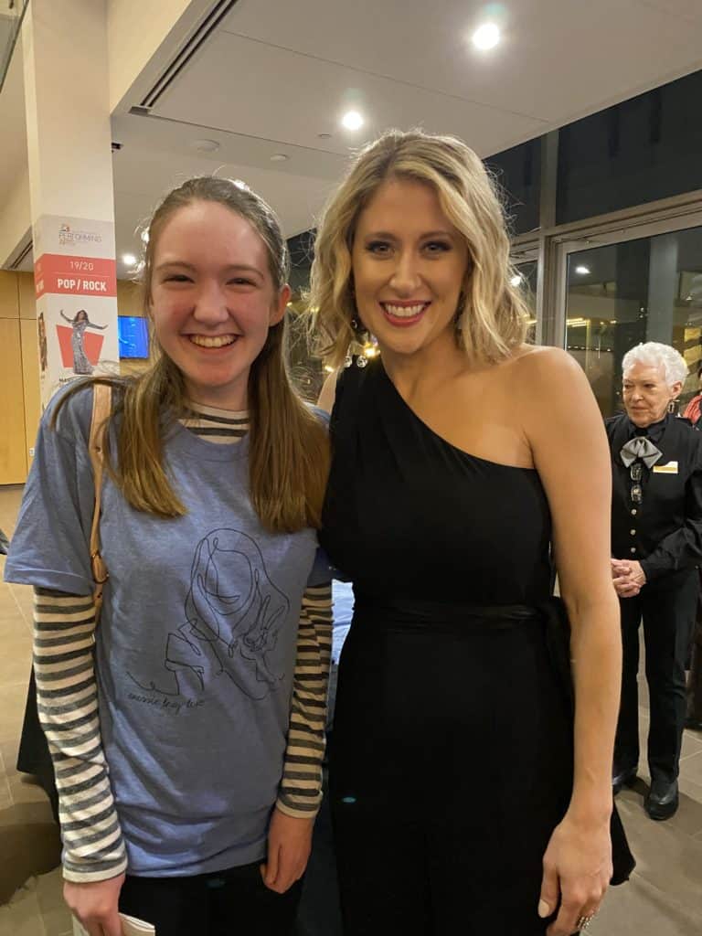 teen girl posing with caissie levy