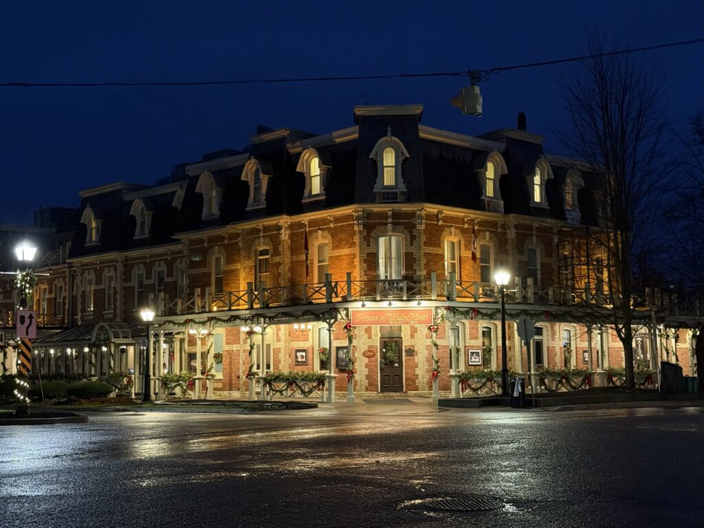 Prince of Wales Hotel in Niagara-on-the-Lake in the evening during holiday season.