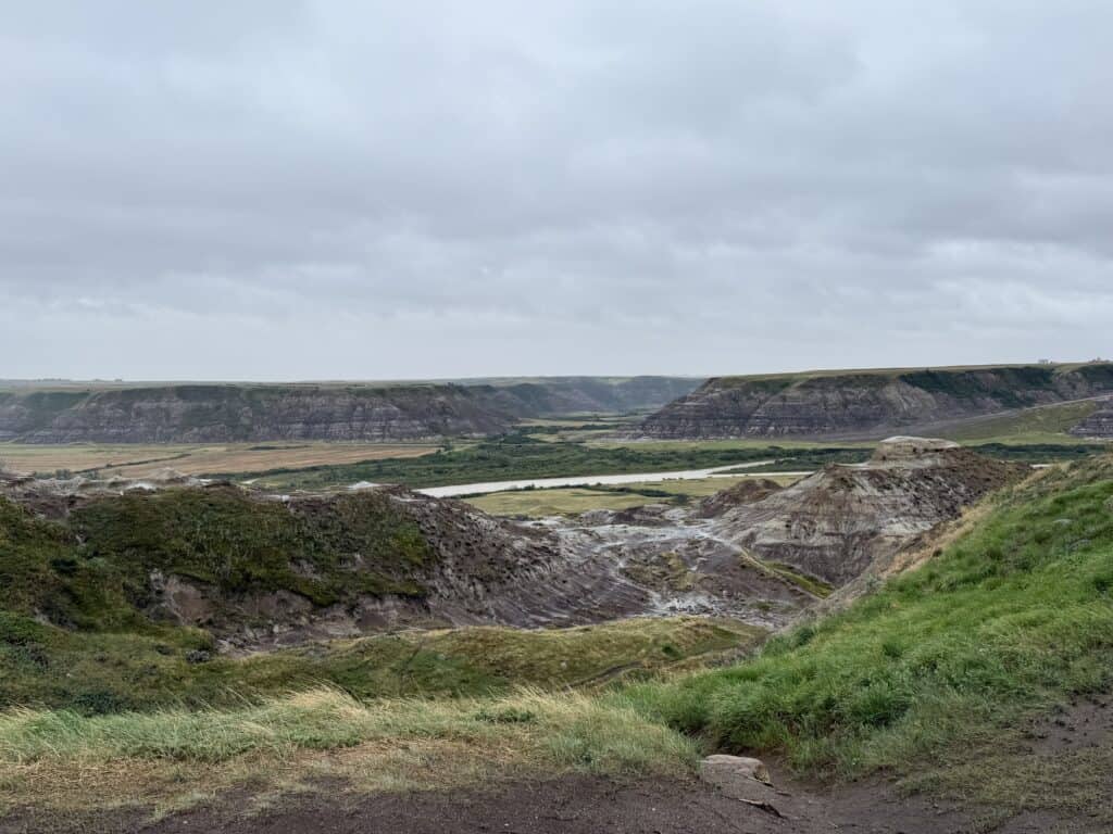 horse thief canyon on dinosaur loop trail near drumheller